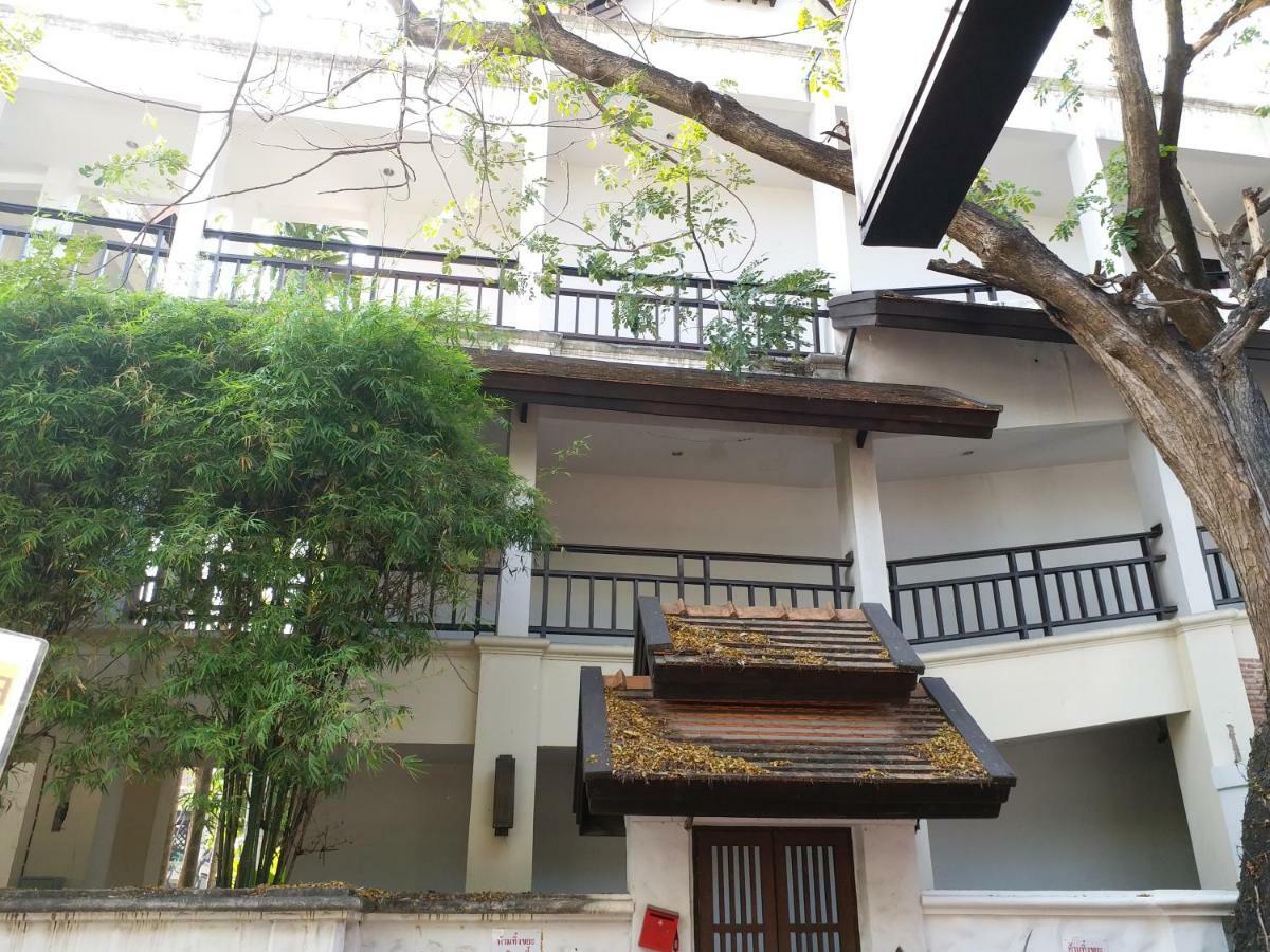 La Maison Verte Hostel Chiang Mai Exterior foto